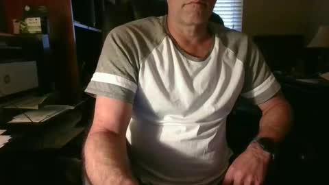 Snapshot of davethebooky chatting on February 2026 06:37:02 PM Dave online show from February 2026 06:37:02 PM