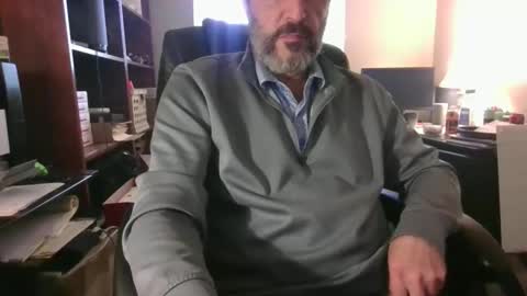 Snapshot of davethebooky chatting on April 2026 06:05:02 PM Dave online show from April 2026 06:05:02 PM
