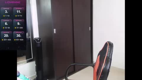 daviana online show from December 2025 01:09:02 PM