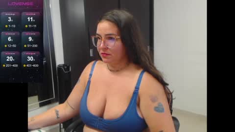 daviana online show from July 2026 11:48:02 AM