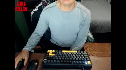 Snapshot of david_2789 chatting on March 2026 11:43:01 PM David online show from March 2026 11:43:01 PM