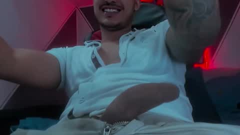 Snapshot of david__ox chatting on February 2026 09:44:01 PM david__ox online show from February 2026 09:44:01 PM