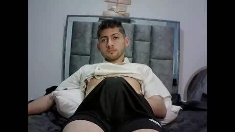 Snapshot of david_asturias chatting on December 2024 07:06:02 AM David Asturias online show from December 2024 07:06:02 AM