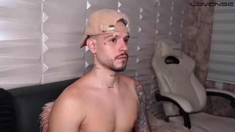 David col11 online show from November 2025 02:22:01 AM