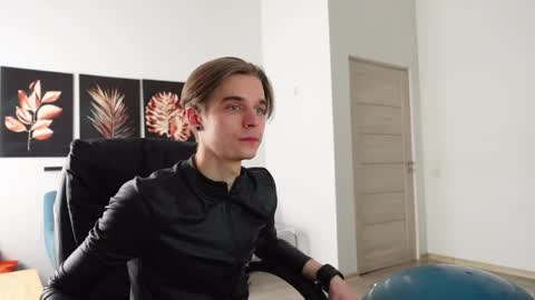 DAVID HEATH online show from April 2026 01:15:01 PM