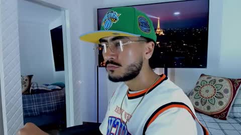 Snapshot of david_johnson372 chatting on March 2026 02:50:02 AM Hey im David that loves to explore and speak their fantasies. Very open talktative and nice. Feel free to chat with me online show from March 2026 02:50:02 AM
