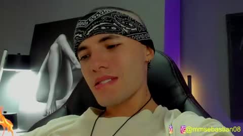 Snapshot of david_jons7 chatting on July 2026 02:07:01 AM David Jons online show from July 2026 02:07:01 AM