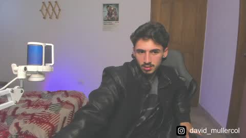 Snapshot of david_muller_ chatting on February 2025 12:51:01 AM David online show from February 2025 12:51:01 AM
