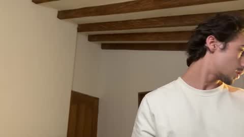 Snapshot of david_muller_ chatting on June 2026 01:10:01 AM David online show from June 2026 01:10:01 AM