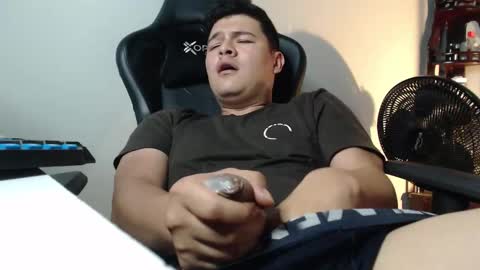 Snapshot of david_smit_ chatting on February 2026 09:11:01 PM david smit online show from February 2026 09:11:01 PM