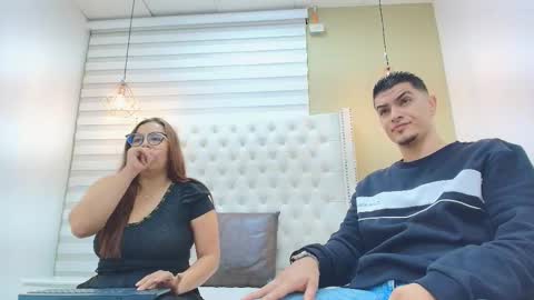 david_victoriaa online show from December 2025 01:07:01 PM