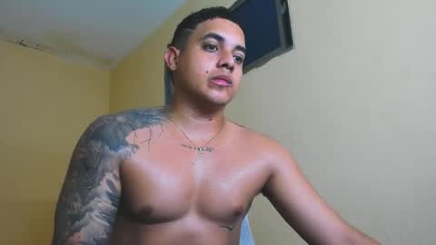 Snapshot of davidlenonn_ chatting on November 2025 12:44:01 AM Lennon online show from November 2025 12:44:01 AM