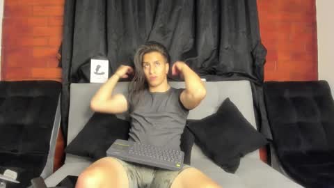 davidx_x21 online show from January 2025 04:44:02 AM