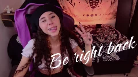 Snapshot of davina_heart chatting on December 2025 04:11:01 PM Davina online show from December 2025 04:11:01 PM