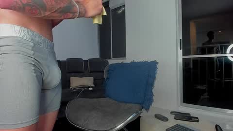 Snapshot of davis_alx chatting on December 2024 12:11:02 AM davis instagram davis alx1 online show from December 2024 12:11:02 AM