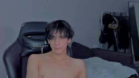 Snapshot of davisross chatting on January 2025 08:26:02 PM davis online show from January 2025 08:26:02 PM