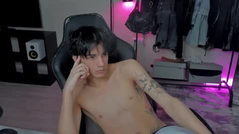 davis online show from February 2025 09:08:02 PM