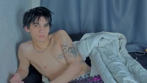 Snapshot of davisross chatting on November 2025 02:06:01 AM davis online show from November 2025 02:06:01 AM