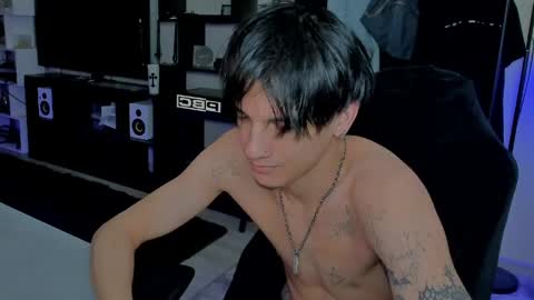 davis online show from April 2026 05:10:02 AM