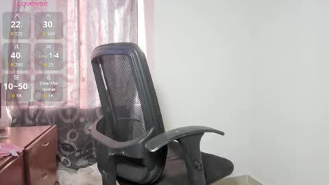 Dayan foxx online show from February 2026 09:44:01 PM