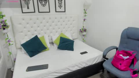 dayhan_santos online show from October 2025 10:45:02 AM