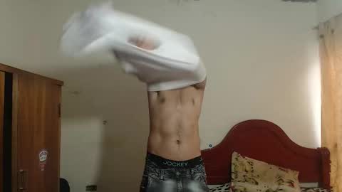 Dylon online show from December 2025 06:59:02 PM