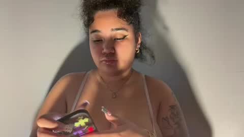 Snapshot of dayqueen1 chatting on July 2026 08:42:01 AM dayqueen1 online show from July 2026 08:42:01 AM