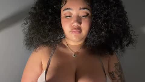 Snapshot of dayqueen1 chatting on July 2026 10:21:02 AM dayqueen1 online show from July 2026 10:21:02 AM