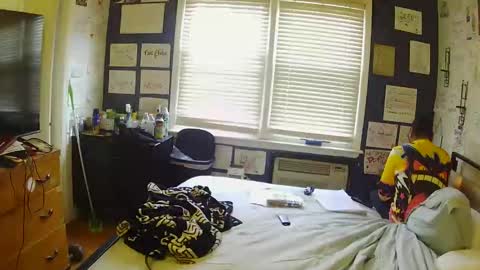 dbeamon92 online show from January 2026 06:12:02 PM