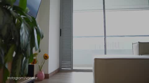 Snapshot of dearnina chatting on September 2025 12:06:01 PM NINA   30OFF online show from September 2025 12:06:01 PM