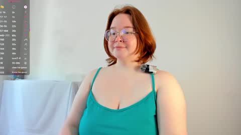 Snapshot of debbiewood chatting on June 2026 05:10:01 AM DeboraDebbieDee online show from June 2026 05:10:01 AM