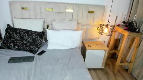 debora_heels_ online show from February 2026 11:29:01 AM