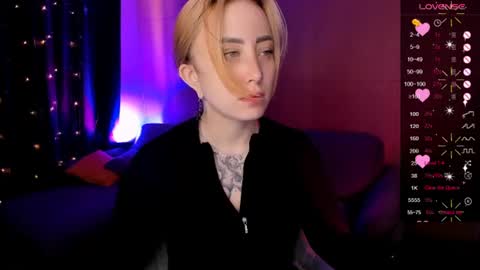 Snapshot of deborah_moore chatting on June 2026 02:03:02 AM Debora online show from June 2026 02:03:02 AM