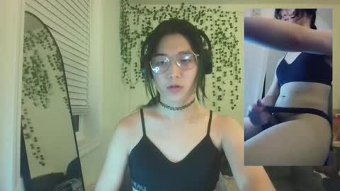 Snapshot of deciduousdoll chatting on September 2025 05:56:01 AM deciduousdoll online show from September 2025 05:56:01 AM