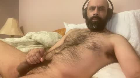 Snapshot of dedodida22 chatting on December 2024 05:40:02 PM dedodida22 online show from December 2024 05:40:02 PM