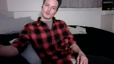 Dee4dayz online show from March 2026 02:05:02 AM