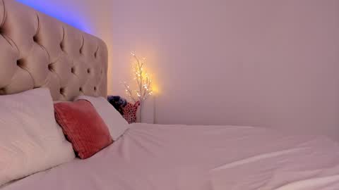 Denise online show from December 2024 12:12:02 PM