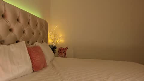 Denise online show from February 2025 07:12:02 PM