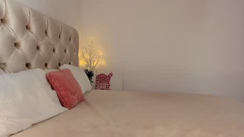 Denise online show from March 2025 02:23:02 PM