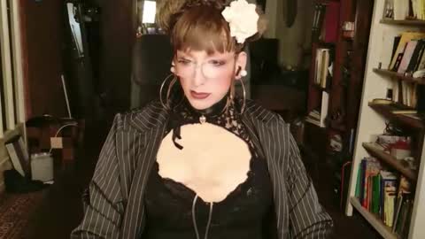 Deeliah online show from November 2025 11:41:01 PM