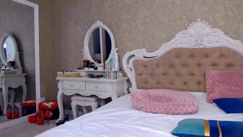 DeenaJay online show from June 2026 10:15:01 AM