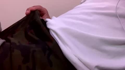 Snapshot of deepinthewave chatting on September 2025 06:15:02 AM Dee online show from September 2025 06:15:02 AM