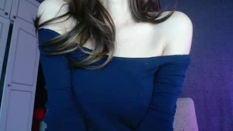 KamiDevi online show from November 2025 03:37:02 PM