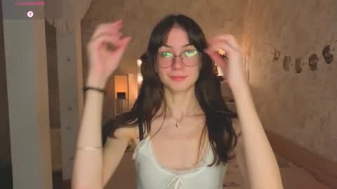 Amy online show from November 2025 07:38:02 PM