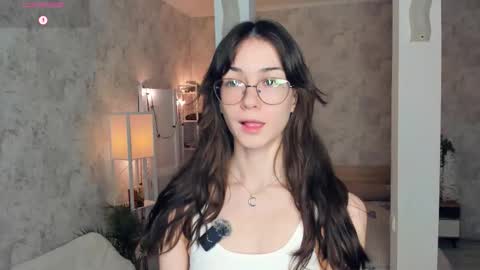 Amy online show from November 2025 07:23:02 PM