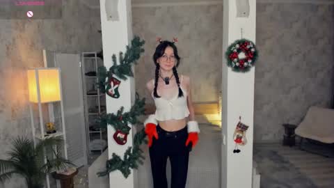 Amy online show from December 2025 07:33:02 PM