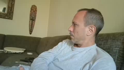 Snapshot of degrandis chatting on October 2025 12:25:02 PM Luka Magic online show from October 2025 12:25:02 PM