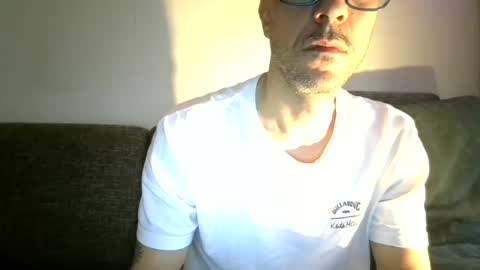 Snapshot of degrandis chatting on May 2026 10:33:01 AM Luka Magic online show from May 2026 10:33:01 AM