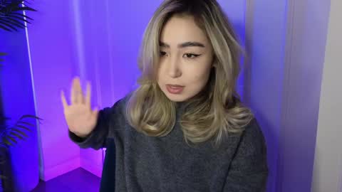 Snapshot of deiri_destiny chatting on December 2024 06:15:01 AM sexy bimbo little kitty asian misstress quen princes sexy girl you can just call me pleasure online show from December 2024 06:15:01 AM
