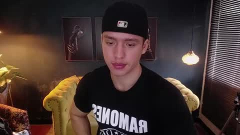 Snapshot of deivid_parker chatting on March 2026 02:33:02 PM Deivid online show from March 2026 02:33:02 PM